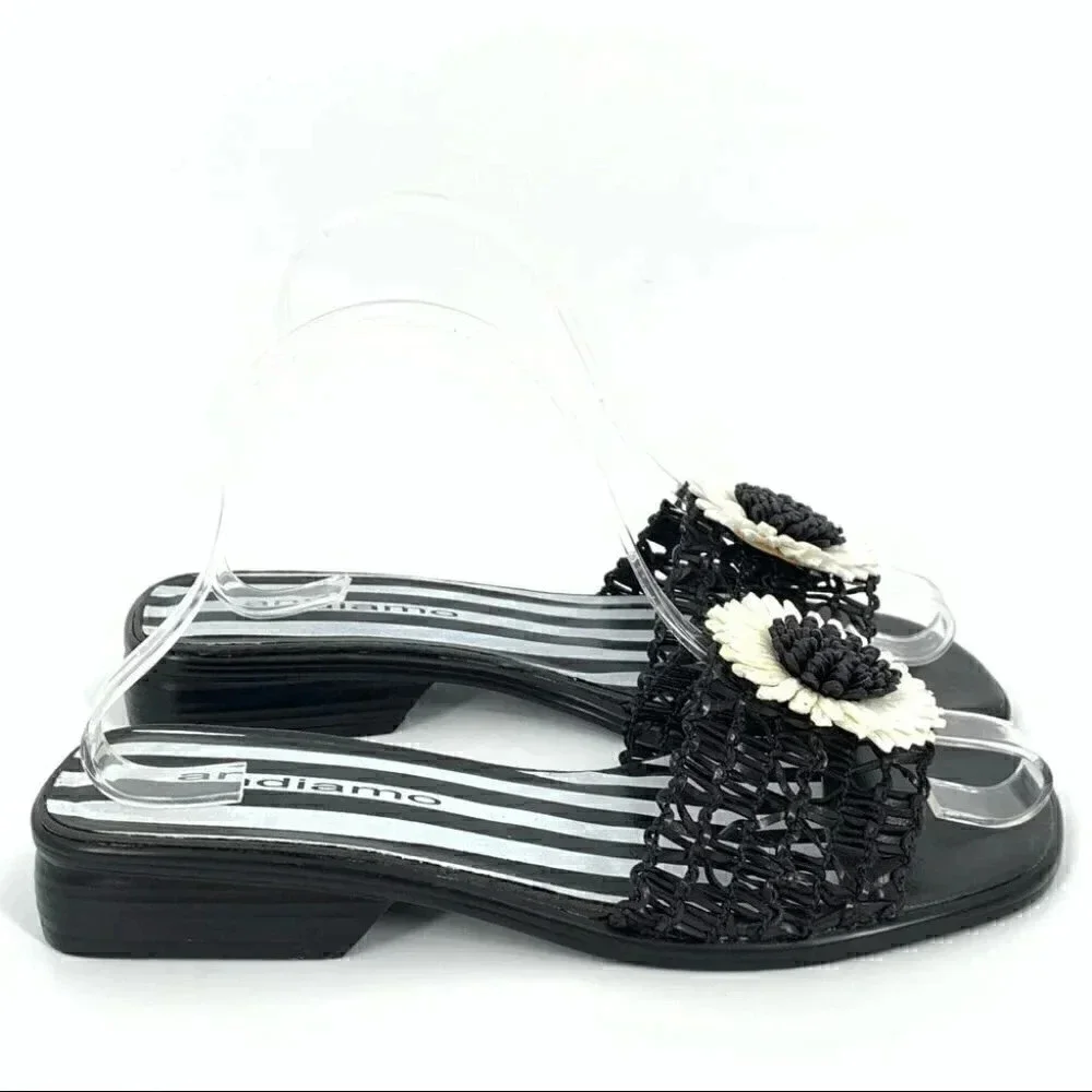 Andiamo womens sandals size 7.5 black white floral daisy vintage 90s slides